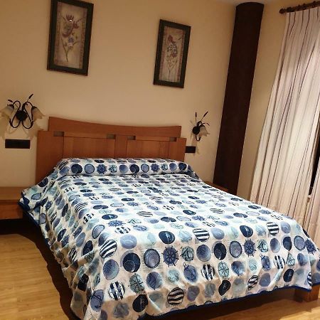 El Cuartelillo Viejo Guest House Polientes Ngoại thất bức ảnh