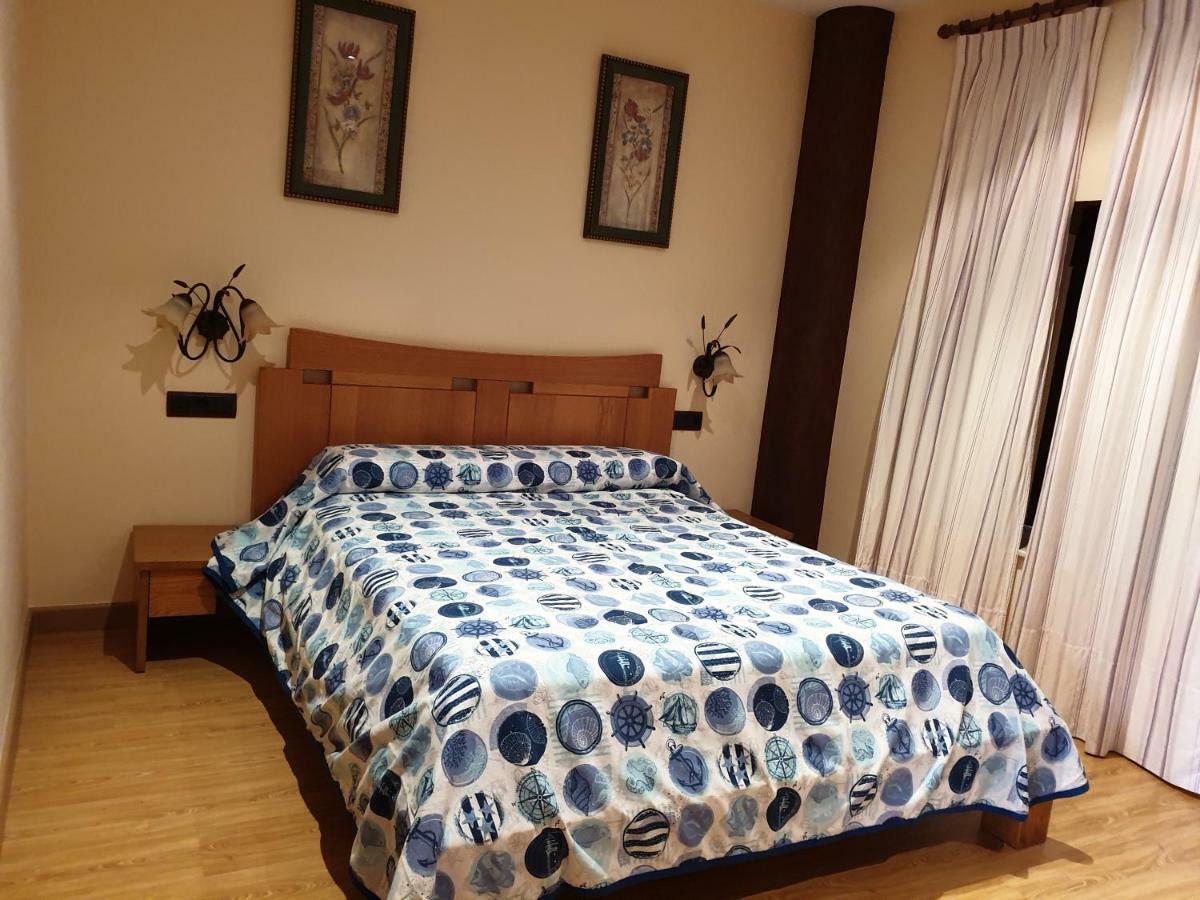 El Cuartelillo Viejo Guest House Polientes Ngoại thất bức ảnh