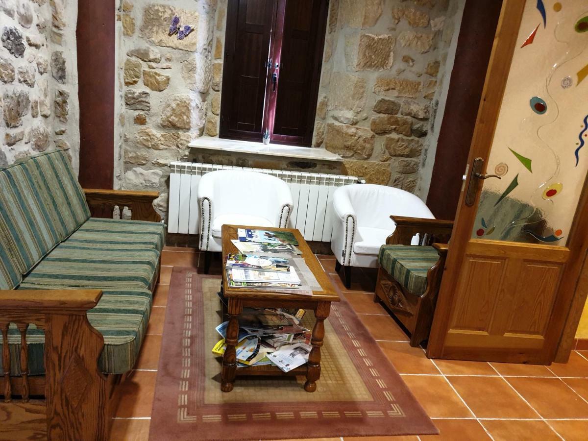 El Cuartelillo Viejo Guest House Polientes Ngoại thất bức ảnh